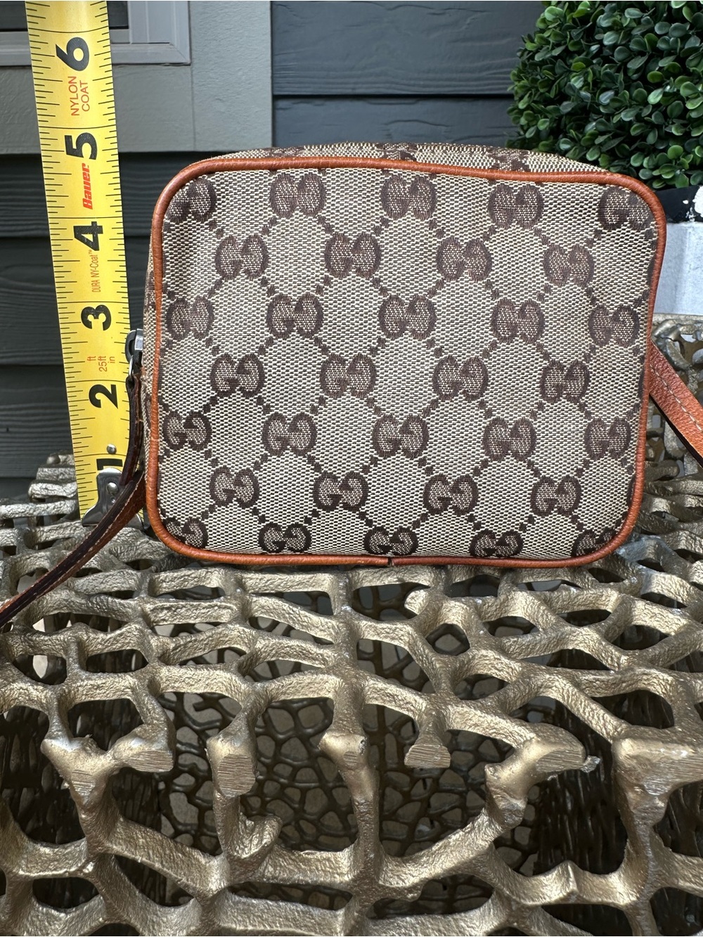 Mini Gucci Crossbody - Picture 2 of 12
